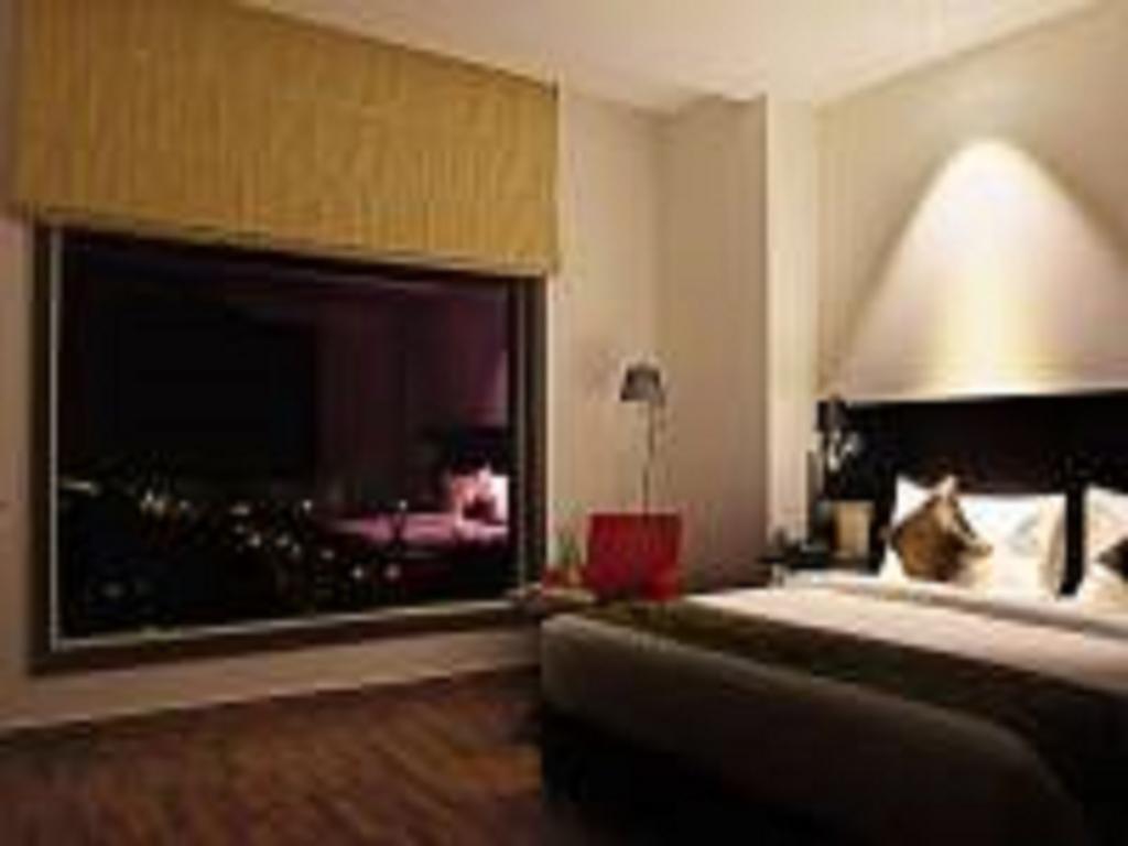Citrus Hotel Bhiwadi Room photo