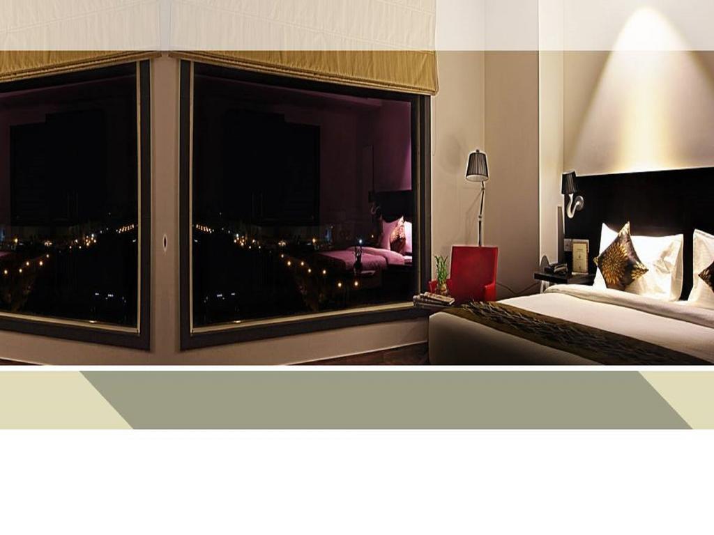 Citrus Hotel Bhiwadi Exterior photo