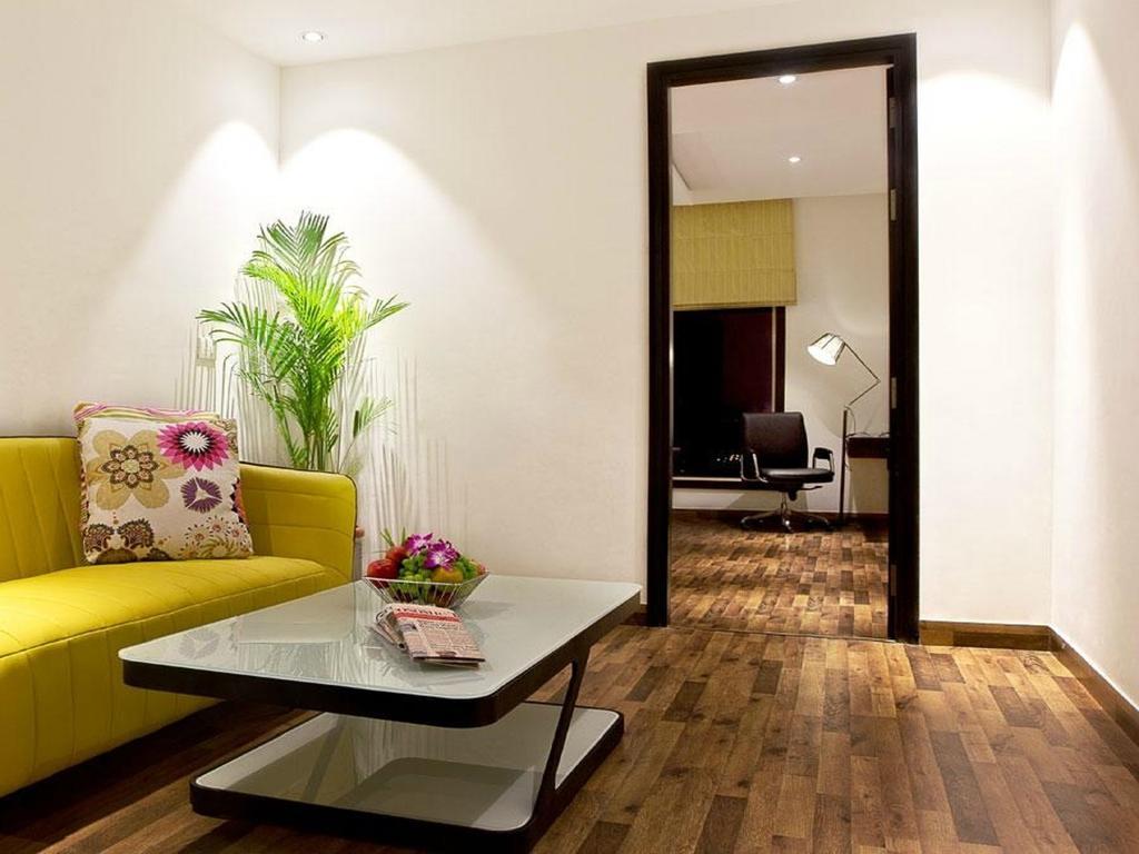 Citrus Hotel Bhiwadi Room photo