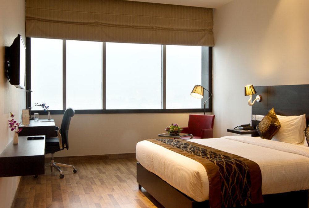 Citrus Hotel Bhiwadi Exterior photo